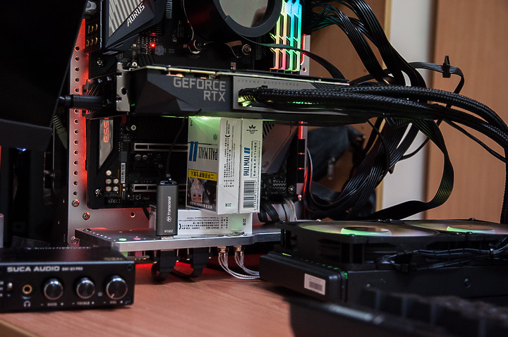 點我看大圖 「5950X/RTX3090/ATX Open Case」 - 組裝留念紀錄文。