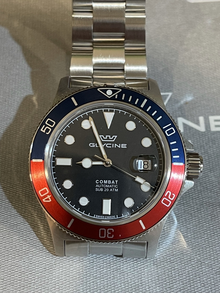 「開箱」DROP + GLYCINE combat sub “SODA” Special Edition watch