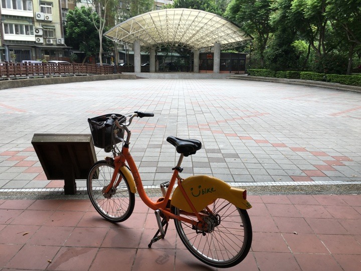 騎ubike遊松山民生社區(富錦街)