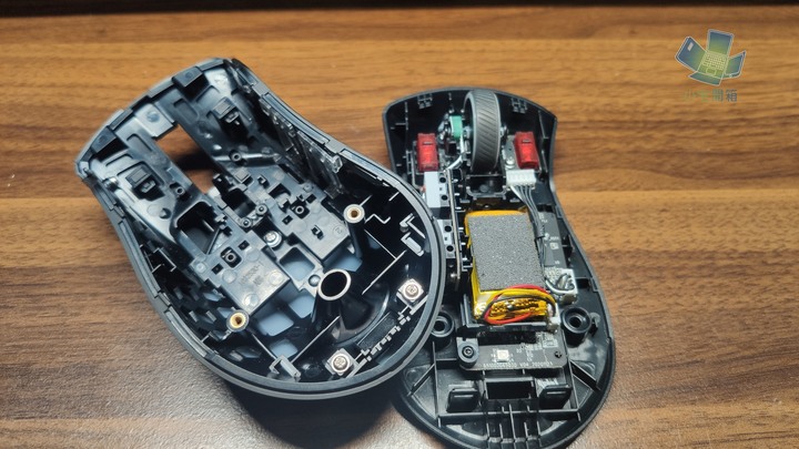 【小宅開箱】ROG Gladius III Wireless電競滑鼠，神鬼戰士再進化，升級ROG微動及零延遲技術打造最速傳說