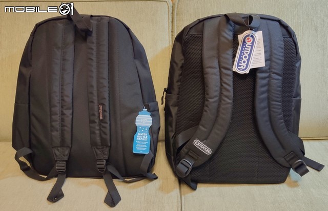 OUTDOOR vs JANSPORT