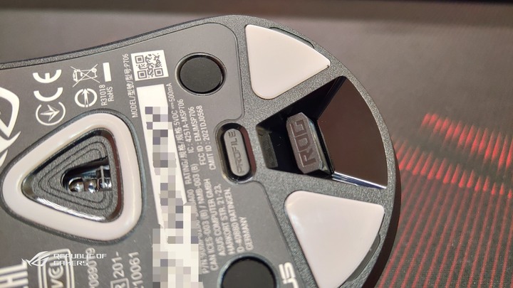 ROG GLADIUS III Wireless神鬼滑鼠(簡單開箱)