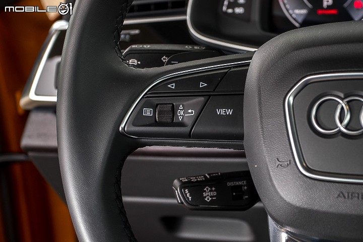 Audi Q8 55 TFSI quattro S line 試駕｜霸氣懾人的旗艦休旅！