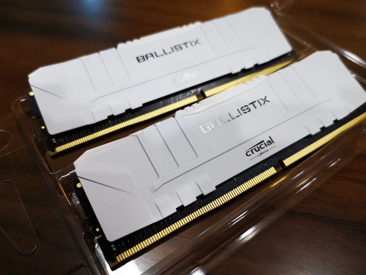 【開箱】來買美光,人生發光XD!美光超頻記憶體Crucial Ballistix DDR4-3600記憶體 & P5 M.2 SSD固態硬碟!