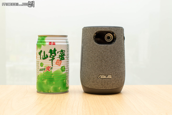 ASUS Zenbeam Latte 無線行動投影機開箱試用 在輕巧身形內分享大畫面感動