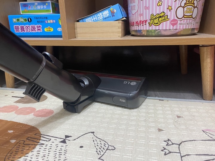 【開箱】中華敏兒大戰塵蟎心得分享- LG A9Ｋ濕拖吸塵器