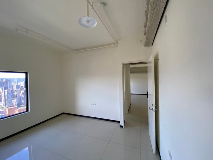 【開箱】個人喜好簡約風,新北三房兩廳