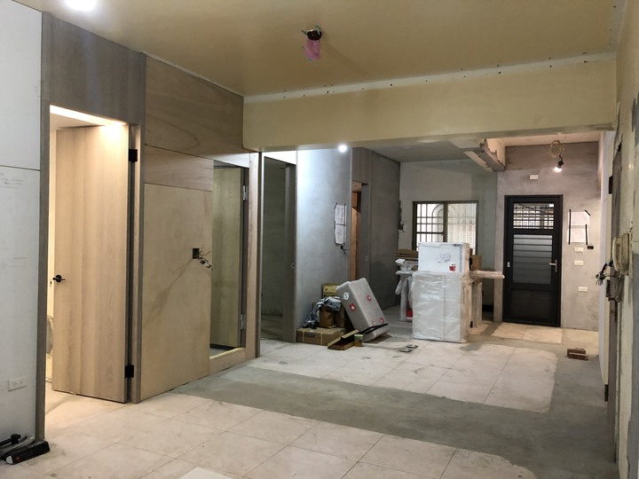 ［開箱］高雄20年中古屋翻新，輕工業森林風單身男子共享空間