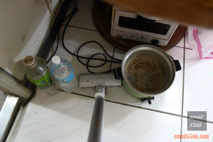 點我看大圖 Panasonic MC-SB30J 無線吸塵器-極致輕巧1.6kg、女性/小朋友 輕鬆打掃