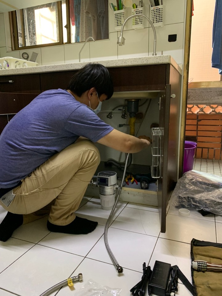 Biolux百樂廚下型臭氧殺菌水機 開箱