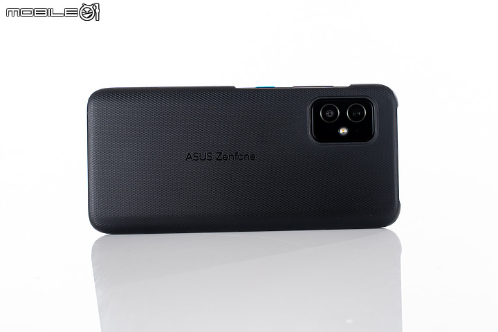 ASUS ZenFone 8 / 8 Flip體驗｜翻轉依舊、也玩輕巧！