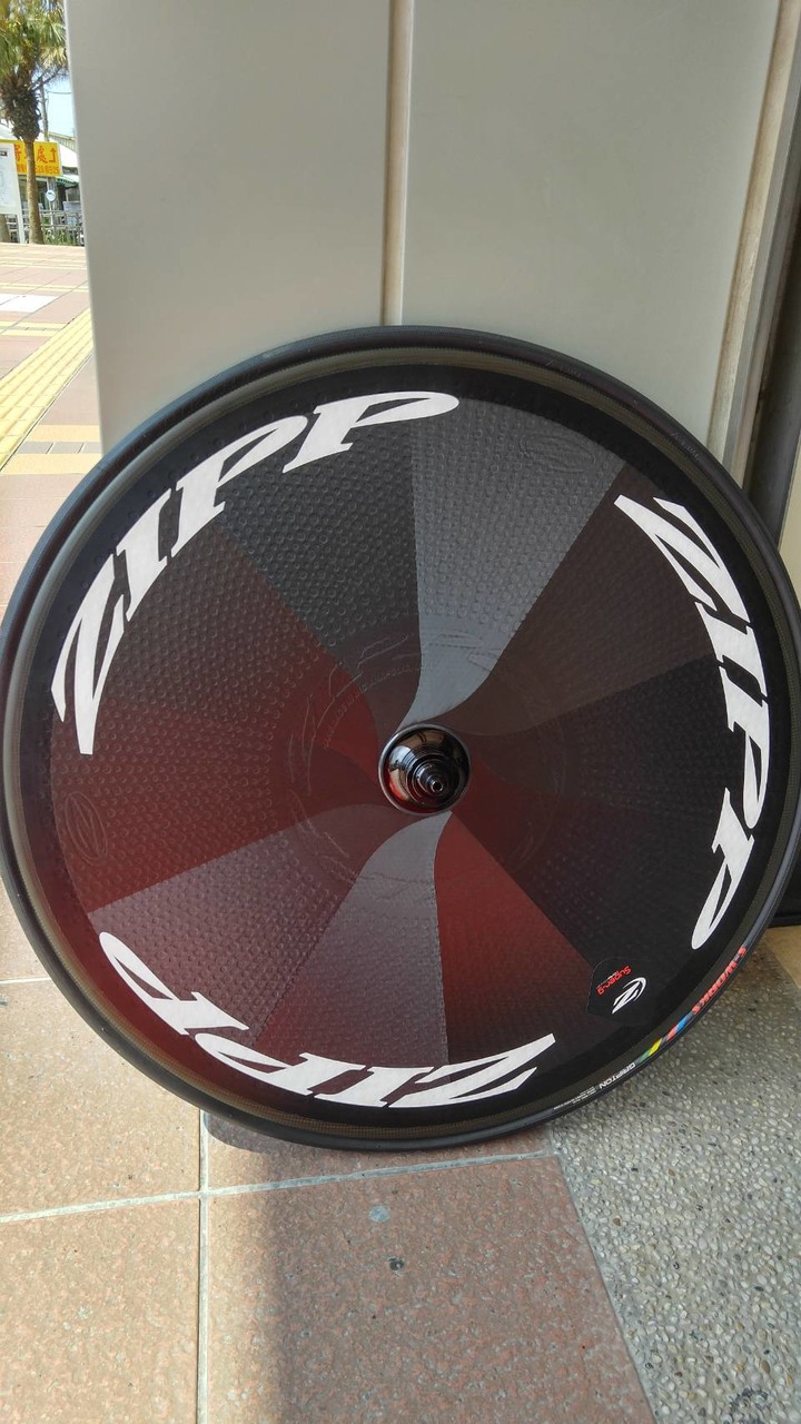 【開箱分享】火鳥Zipp Super 9 碟輪 –AKA 火鳥噴射機