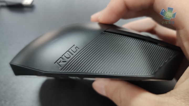 【小宅開箱】ROG Gladius III Wireless電競滑鼠，神鬼戰士再進化，升級ROG微動及零延遲技術打造最速傳說