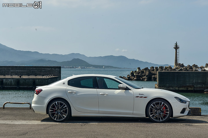 Maserati Ghibli Trofeo試駕 │ 無懼挑戰，直達雲霄的義式浪漫！