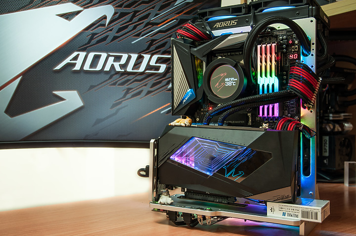 點我看大圖 「5950X/RTX3090/ATX Open Case」 - 組裝留念紀錄文。