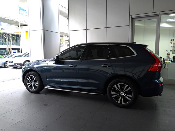 XC60,給小孩一對登車翅膀(圖多)