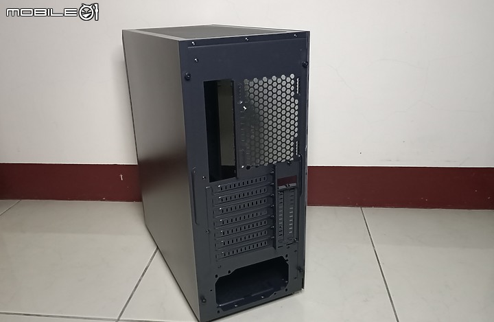 點我看大圖 COUGAR美洲獅 MX660 Mesh RGB 開箱心得