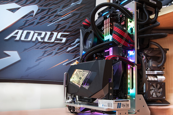 點我看大圖 「5950X/RTX3090/ATX Open Case」 - 組裝留念紀錄文。