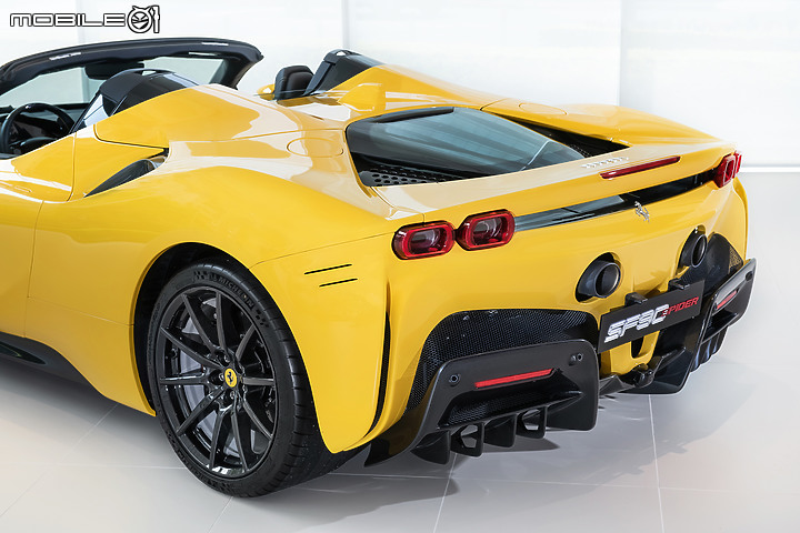 【國內新訊】Ferrari SF90 Spider 2,625 萬元起正式登台,千匹馬力之敞篷油電超跑!