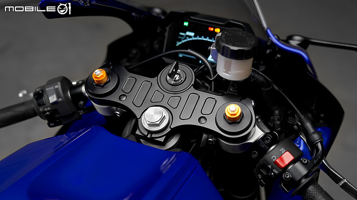【海外快訊】2021 YAMAHA YZF-R7 正式發表！公路與賽道都是 R-DNA 的天下！