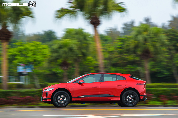Jaguar 新年式 I-Pace EV400 S 試駕|以單一車型應戰,科技層面再升級!