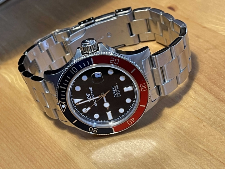 「開箱」DROP + GLYCINE combat sub “SODA” Special Edition watch
