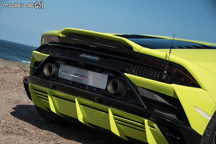 Lamborghini Huracan EVO Coupe/Spyder試駕|電控升級,V10 NA宛如天籟!