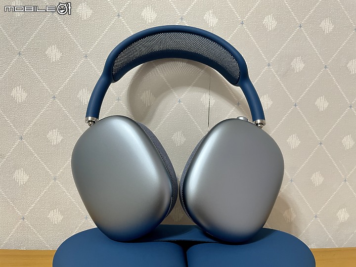 點我看大圖 AirPods Max 金屬藍微開箱...蓋大樓囉!!!