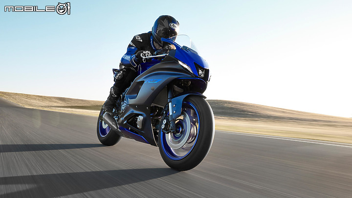 【海外快訊】2021 YAMAHA YZF-R7 正式發表!公路與賽道都是 R-DNA 的天下!