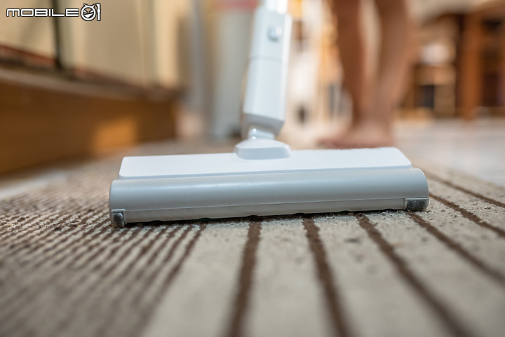孩子的第一把吸塵器 │ Panasonic MC-SB30J 極輕巧無線吸塵器