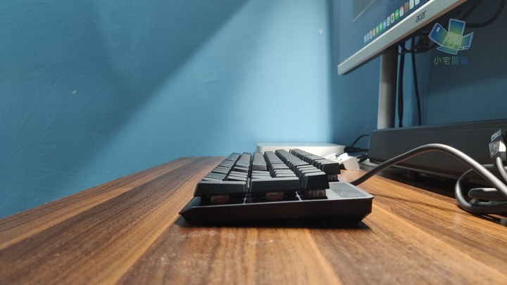 【小宅開箱】ASUS ROG Strix Scope RX 光學機械電競鍵盤開箱，極致的按鍵手感及防水防塵設計打造耐用