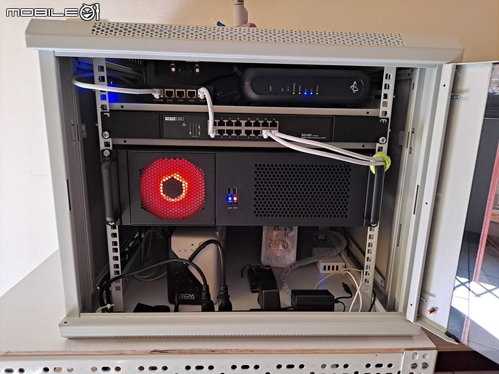 【DIY】第一台自組3U伺服器!跑Web Server與NAS Server