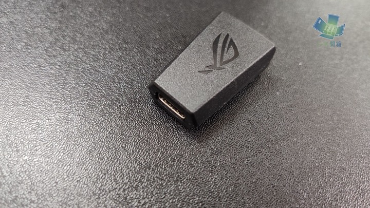 【小宅開箱】ROG Gladius III Wireless電競滑鼠，神鬼戰士再進化，升級ROG微動及零延遲技術打造最速傳說