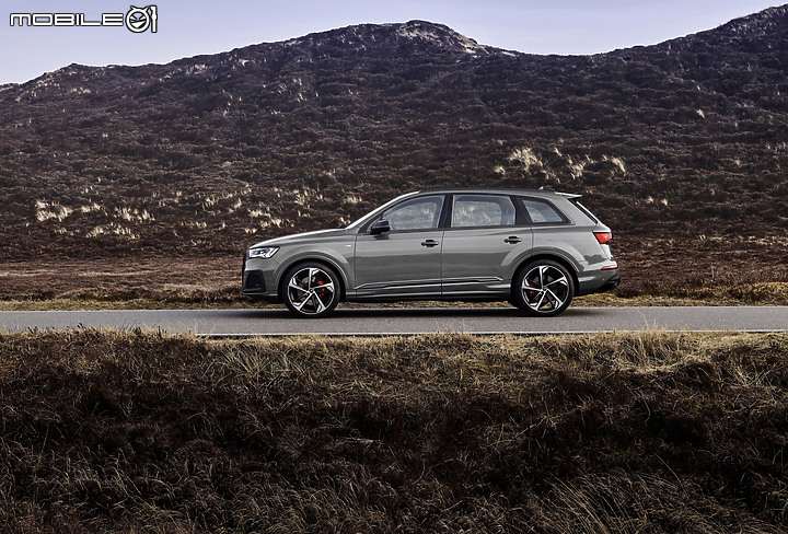 【海外情報】Audi推出新年式Q7/Q8,增列S line Competition Plus進階運動化外觀車型!