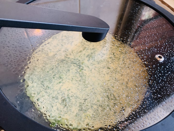 WOKY 恰恰鍋 ：蘆玉雙椒,金瓜米粉炒,茴香煎餅,烹調出洄鄉的恰香美味