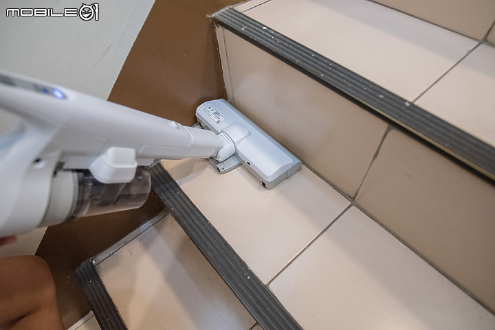 孩子的第一把吸塵器 │ Panasonic MC-SB30J 極輕巧無線吸塵器