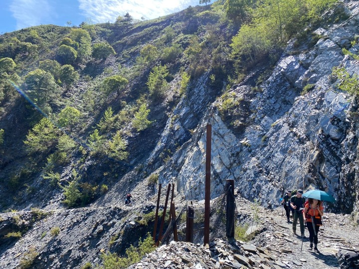 三天兩夜七彩湖越野登山車初體驗