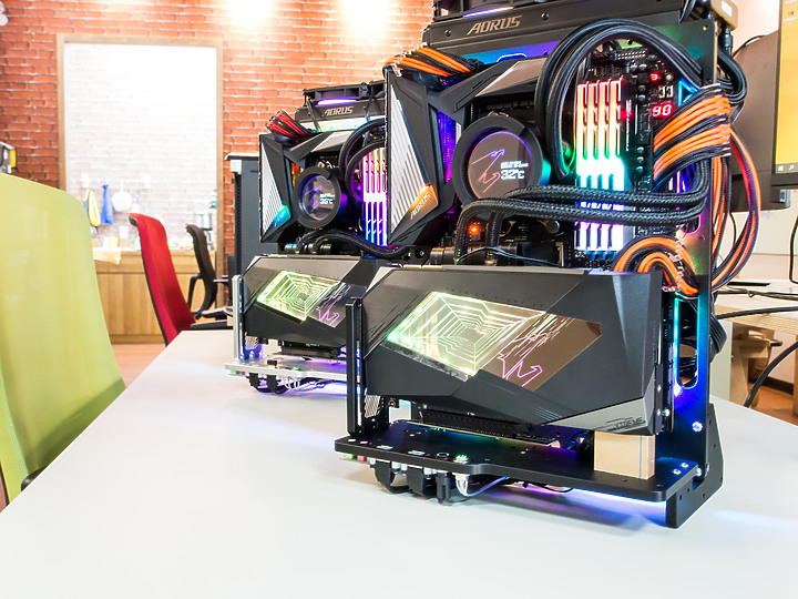 點我看大圖 「5950X/RTX3090/ATX Open Case」 - 組裝留念紀錄文。