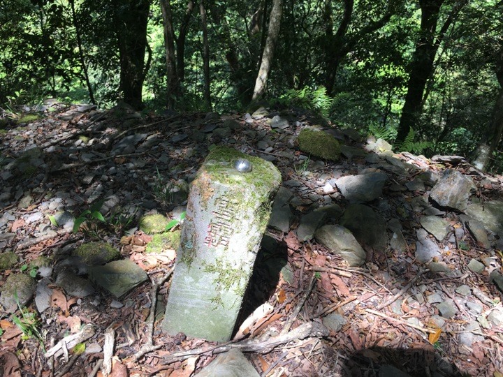 世紀奇峰-大霸群峰之旅