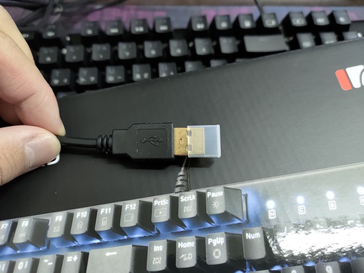 Work from Home 在家上班 iRocks K75M PBT Gateron軸背光機械鍵盤 開箱分享