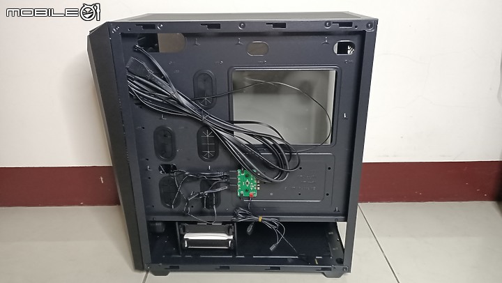 點我看大圖 COUGAR美洲獅 MX660 Mesh RGB 開箱心得
