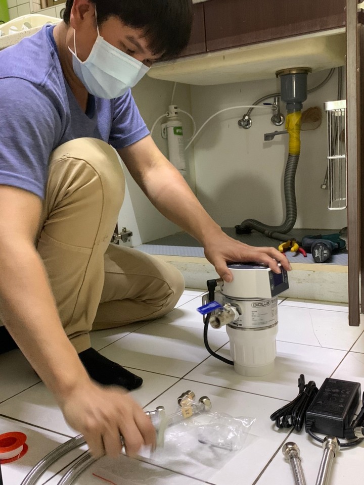 Biolux百樂廚下型臭氧殺菌水機 開箱