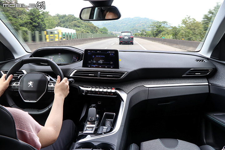 Peugeot 小改款3008 試駕|補齊駕駛輔助、繼續獨領風騷!