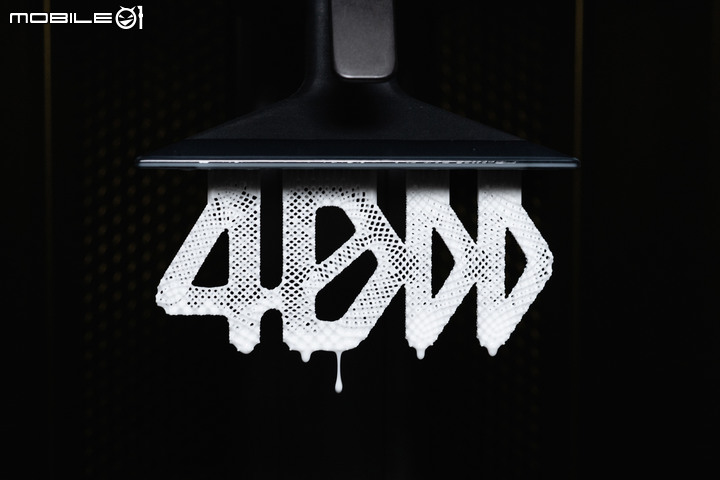 adidas發表4DFWD中底科技跑鞋 全新FWD幾何網格結構問世!