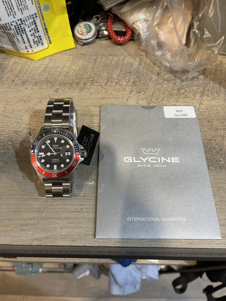 「開箱」DROP + GLYCINE combat sub “SODA” Special Edition watch