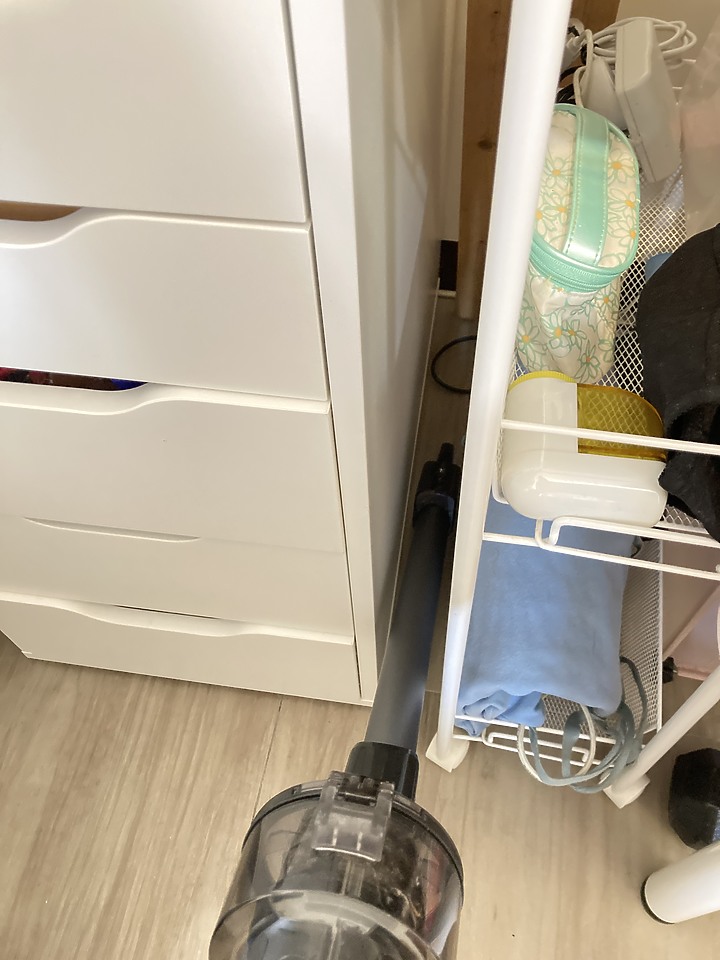從有線進化到無線| 完美配重的Panasonic MC-BJ990無線吸塵器，還我一整天美麗心情