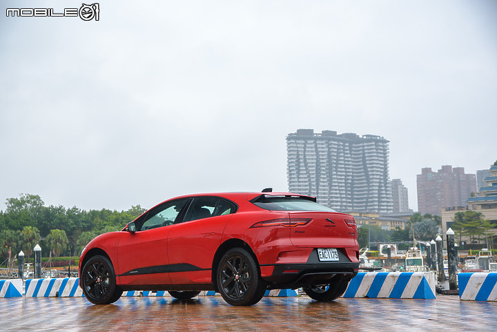 Jaguar 新年式 I-Pace EV400 S 試駕|以單一車型應戰,科技層面再升級!