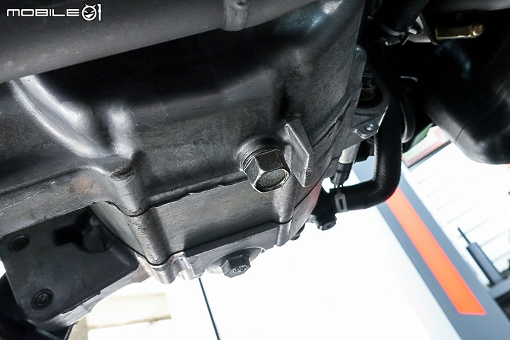 KYMCO KRV 180 機油更換實作|保養很貴養車難?耗材與維護試算大公開!
