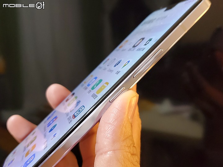 點我看大圖 旗艦性能等級 vivo S9 開箱 4400萬畫素超強自拍照相手機 - (V21 的陸版 )