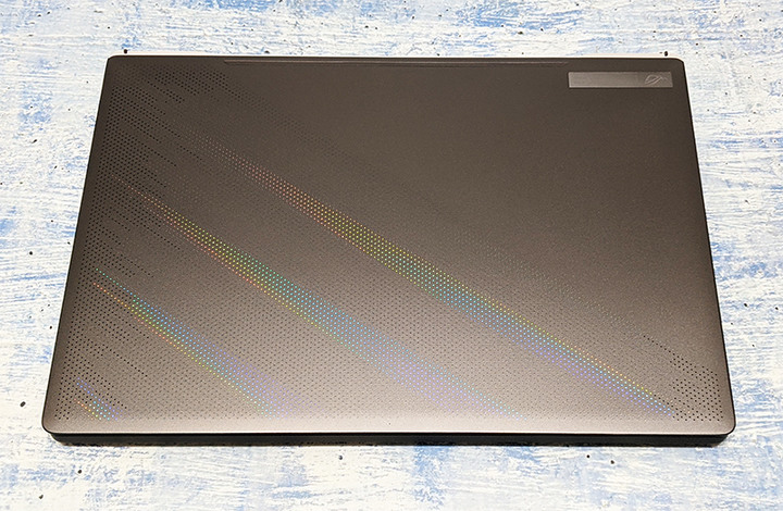 點我看大圖 西風G15 GA503QM 日蝕灰 開箱透透氣